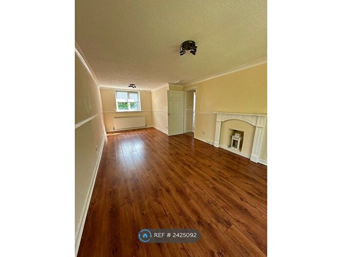 2 Bedroom Flat To Rent In Brisbane Terrace, East Kilbride, Glasgow, G75