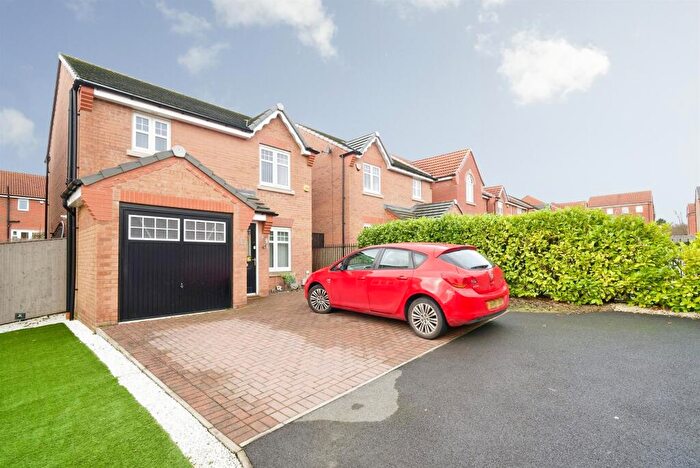 3 Bedroom Detached House For Sale In Moorland Court, Barnsley, S71