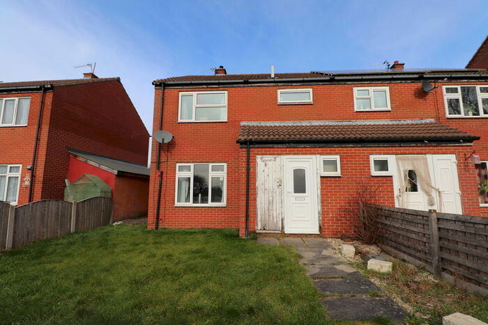 3 Bedroom Terraced House For Sale In Meadow View, Askern, DN6