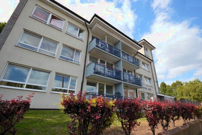 3 Bedroom Flat To Rent In Endwell Road London, SE4