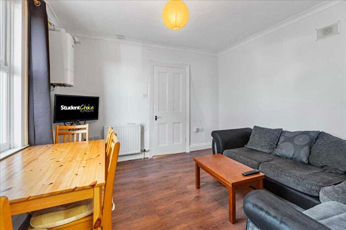 6 Bedroom Terraced House To Rent In Diamond Avenue, Plymouth, PL4