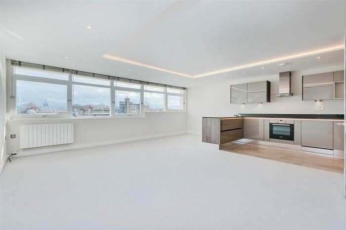 3 Bedroom Flat For Sale In Ranelagh House, Elystan Place, SW3