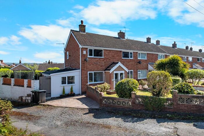 3 Bedroom End Of Terrace House For Sale In Foxwalks Avenue, Bromsgrove, B61