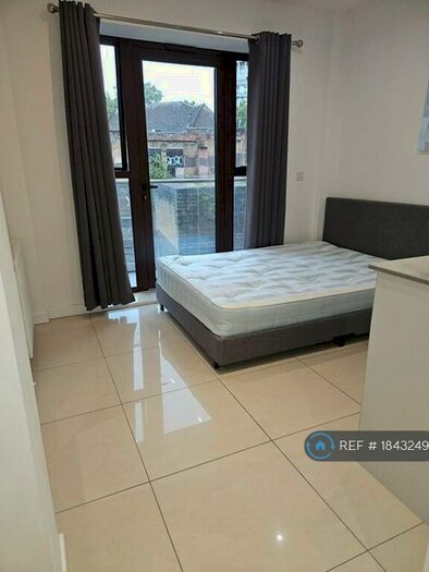 2 Bedroom Flat To Rent In Old Street, London, EC1V