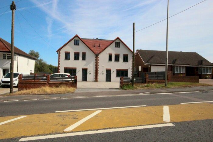 5 Bedroom Semi-Detached House To Rent In Rochester Road, Cuxton, ME2