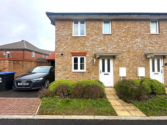 3 Bedroom House To Rent In Lamplight Gardens, Aylesham, Canterbury, CT3