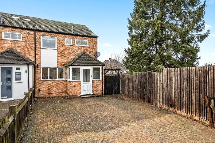 3 Bedroom End Terrace House For Sale In Berrylands, Orpington, BR6