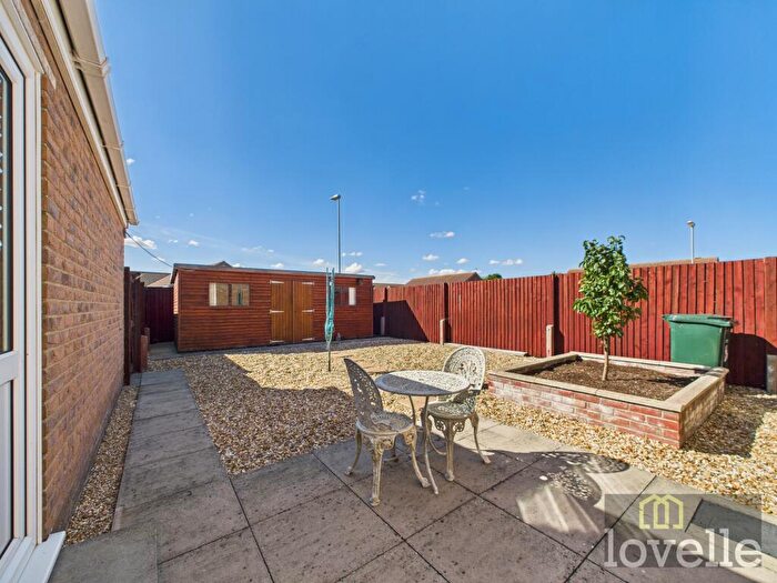 3 Bedroom Detached Bungalow For Sale In Campling Way, Trusthorpe, LN12