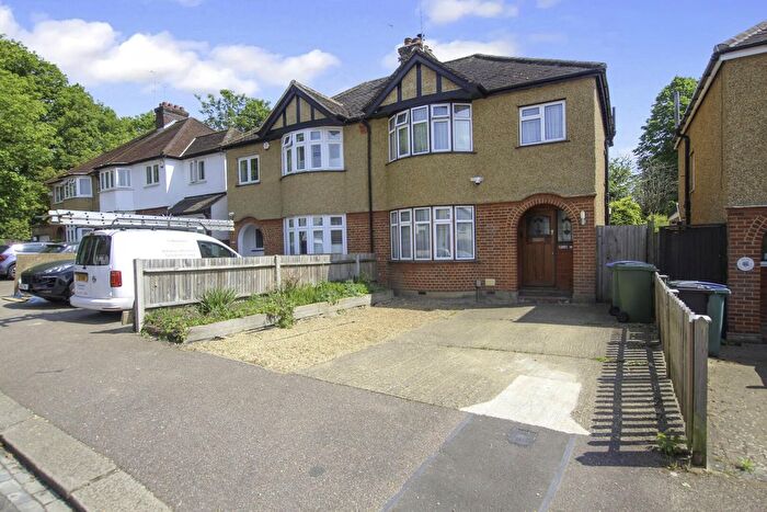 3 Bedroom Property To Rent In The Coppice, Watford, WD19