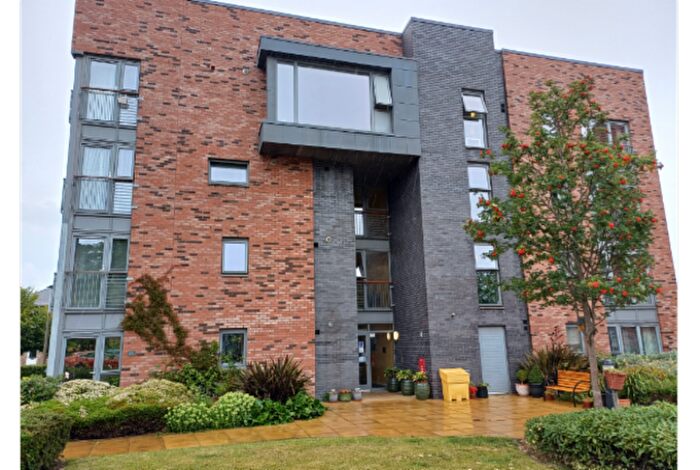 2 Bedroom Flat To Rent In , Little Road, EH16