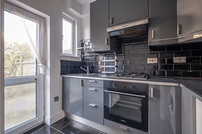 2 Bedroom Terraced House To Rent In Derinton Road, London, SW17