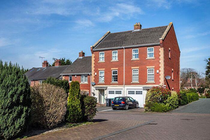 3 Bedroom Town House For Sale In Jackson Avenue, Nantwich, CW5