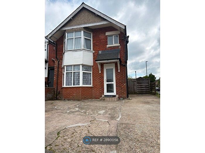 3 Bedroom Detached House To Rent In Northfield Road, Southampton, SO18