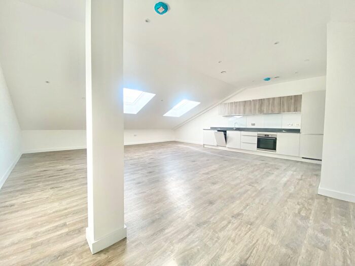 2 Bedroom Flat To Rent In Ashwood Way, Basingstoke, RG23