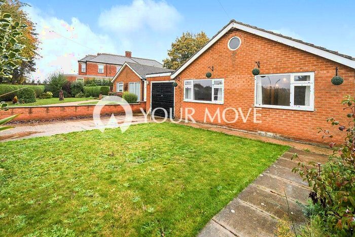 2 Bedroom Bungalow For Sale In Hilltop Close, Eagle, Lincoln, Lincolnshire, LN6