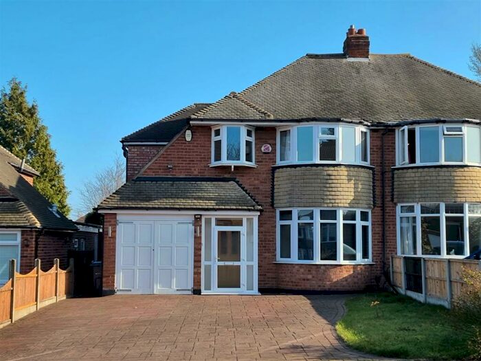 3 Bedroom Semi-Detached House To Rent In Denholm Road, Sutton Coldfield, B73