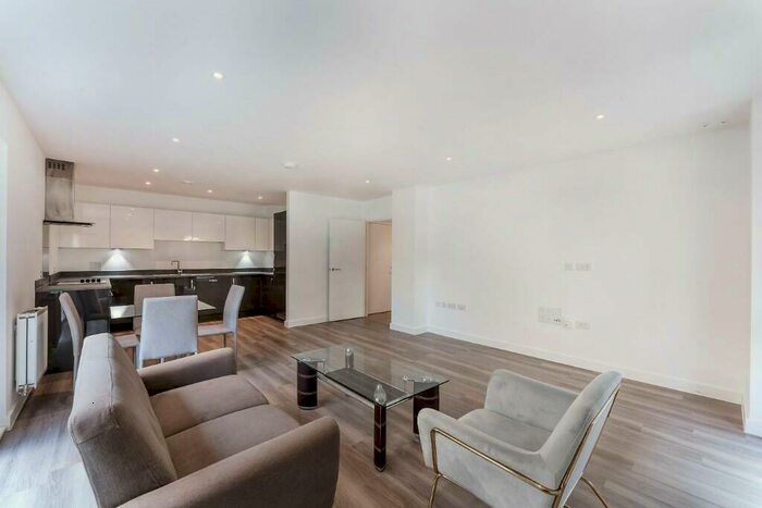 1 Bedroom Apartment To Rent In Brumwell Avenue, London, SE18