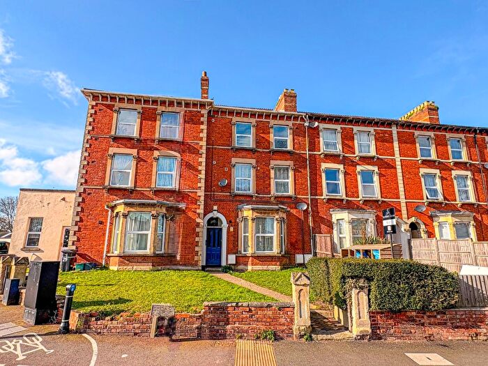 1 Bedroom Flat To Rent In Cheddon Road, Taunton, Somerset, TA2