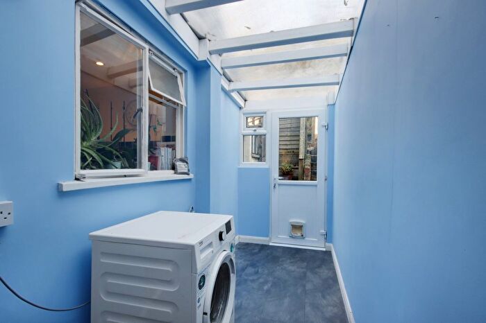 2 Bedroom Terraced House For Sale In Mount Pleasant Road, Dartford, Kent, DA1