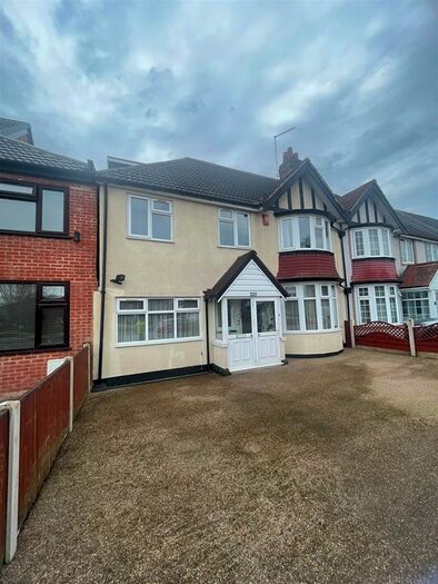 6 Bedroom Property To Rent In Walsall Road, Perry Barr, Birmingham, B42