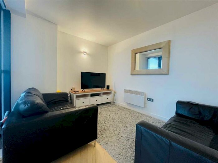 2 Bedroom Apartment To Rent In Tempus Tower, Mirabel Street, Manchester, M3