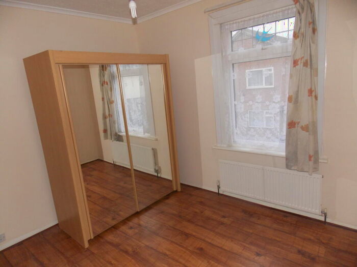 2 Bedroom House To Rent In Eldred Road, Barking, IG11