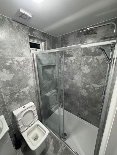 1 Bedroom Flat To Rent In Green Lane, Ilford, IG3