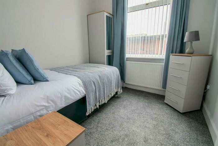 1 Bedroom Flat To Rent In Windy Nook Road, Gateshead, NE9