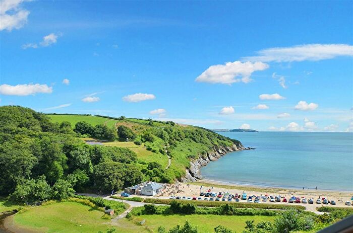 2 Bedroom Flat For Sale In Maenporth, Falmouth, TR11