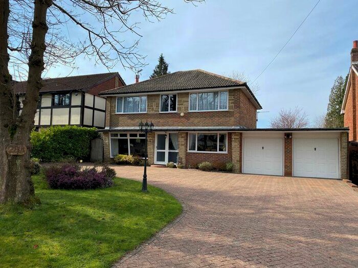 5 Bedroom Detached House For Sale In Chaldon Common Road, Chaldon, CR3