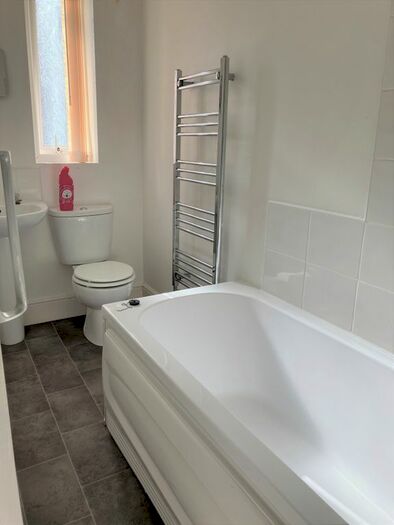 1 Bedroom Flat To Rent In Burlington Road, Blackpool, FY4