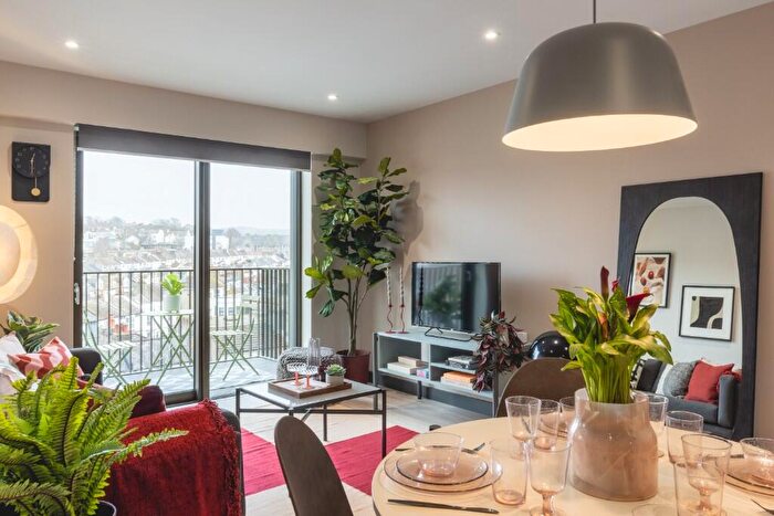 1 Bedroom Apartment To Rent In New England Street, BN1