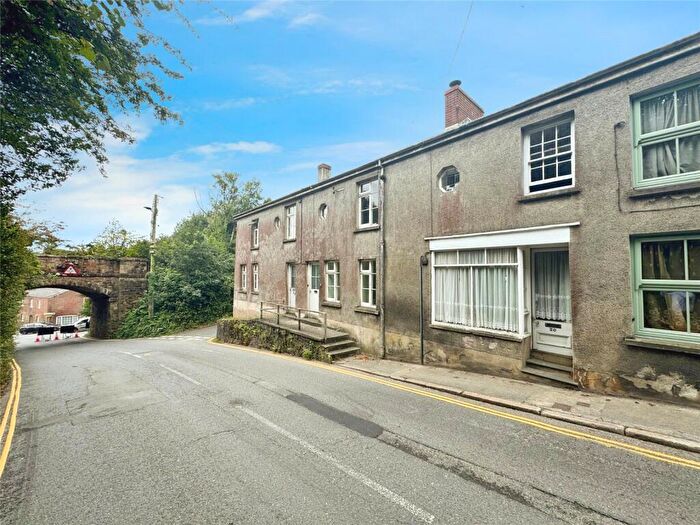 1 Bedroom Terraced House For Sale In Chapel Street, Holsworthy, Devon, EX22