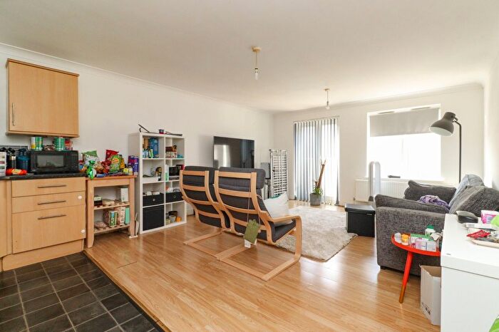 2 Bedroom Flat For Sale In Dane Road, Margate, Kent, CT9