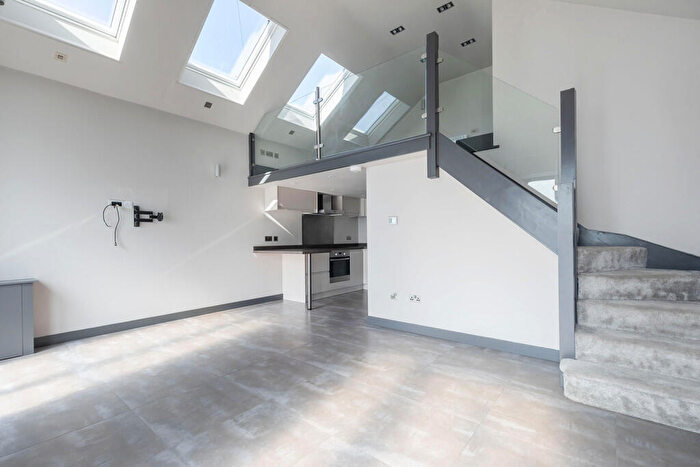 1 Bedroom Detached House To Rent In Croft Street, Cheltenham, GL53