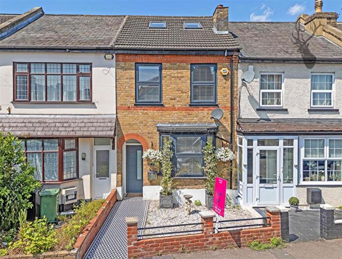 4 Bedroom House For Sale In Grove Road, London, E4