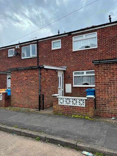 3 Bedroom Terraced House To Rent In Ripley Close, Hull, HU6