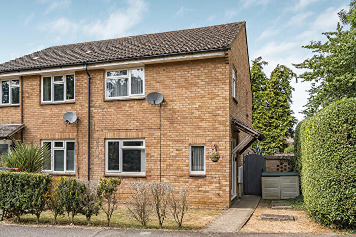 3 Bedroom End Of Terrace House For Sale In The Paddocks, Yarnton, OX5