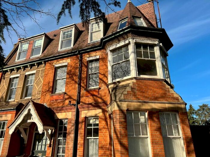 Studio To Rent In Woodville Gardens, London, W5