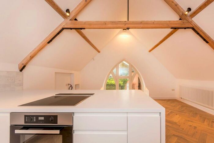 2 Bedroom Maisonette To Rent In Down Road, Merrow, Guildford, GU1