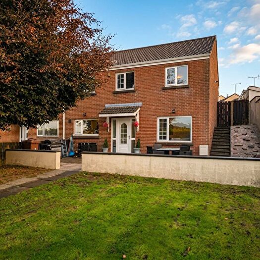4 Bedroom End Terrace House For Sale In Isle Of Shinney Walk, Ballynahinch, BT24