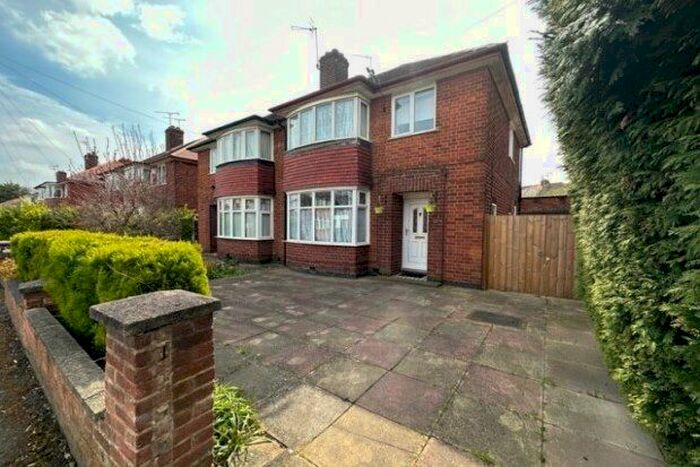3 Bedroom Property To Rent In Bembridge Road, Leicester, LE3