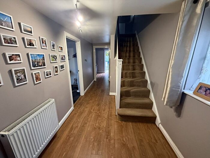 2 Bedroom Semi Detached House For Sale In Highland Park, Cullompton, EX15