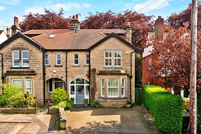 4 Bedroom Semi Detached House For Sale In The Grove, Harrogate, HG1