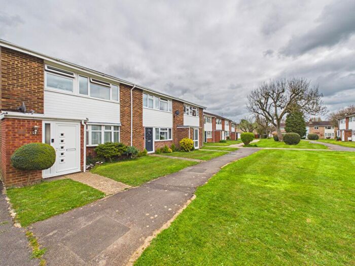 3 Bedroom End Of Terrace House For Sale In Ashtree Walk, Hazlemere, High Wycombe, Buckinghamshire, HP15