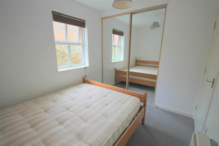 2 Bedroom Flat To Rent In Jellicoe Avenue, Stoke Park, Bristol, BS16
