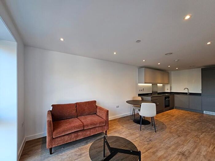 1 Bedroom Apartment To Rent In Phoenix, Saxton Lane Leeds, LS9