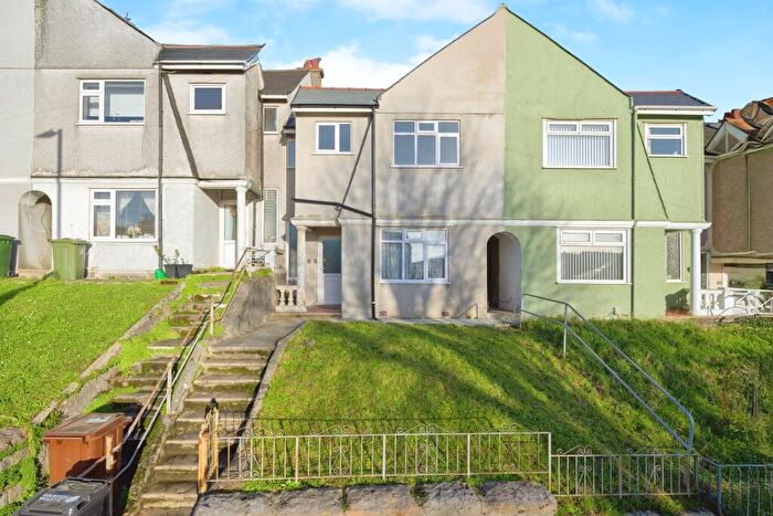 3 Bedroom End Of Terrace House For Sale In North Prospect Road, Plymouth, PL2