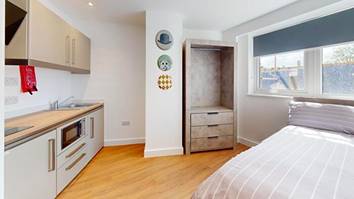 1 Bedroom House To Rent In Lemyngton Street, Loughborough, LE11