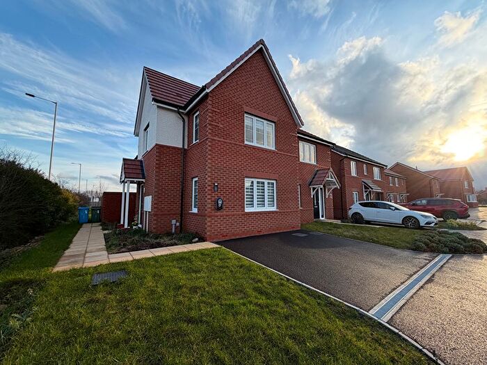 3 Bedroom Semi-Detached House To Rent In Paley Close, Retford, DN22